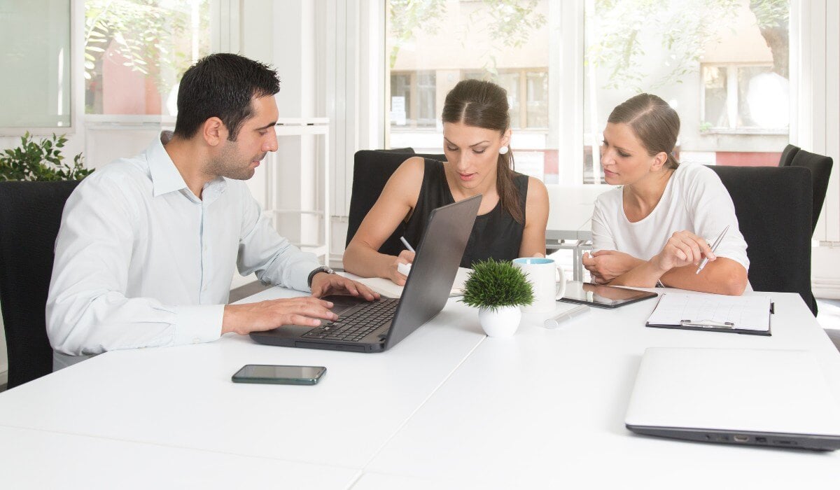 Tre giovani professionisti che hanno fatto carriera nel mondo del lavoro